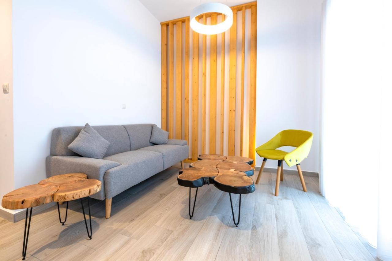 Paraskevas Boutique Hotel Tirós Eksteriør billede